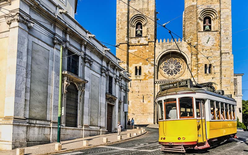 Lisabona, ar 28. tramvaju uz Alfamu, Portugāles ceļojums
