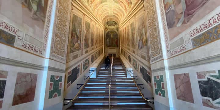 Itālijas ceļojums, Laterāna Svētās kāpnes ar laiku lūgšanām, Mundus