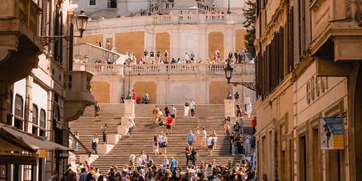 Itālijas ceļojums, Spāņu kāpnes, Mundus Travels