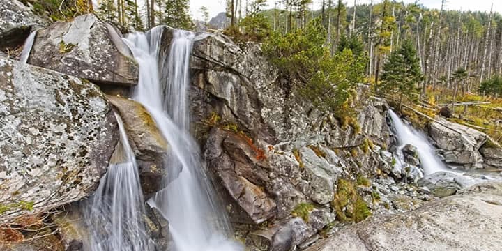 Tatru kalnu ūdenskritumi Slovākijas ceļojumā | Mundus